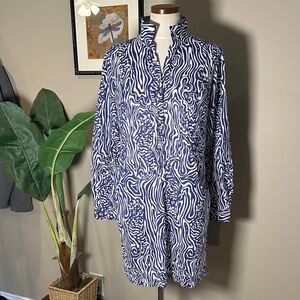 Lilly Pulitzer Sanibel Tunic Dress in the navy blue and white "Logo Signature"
